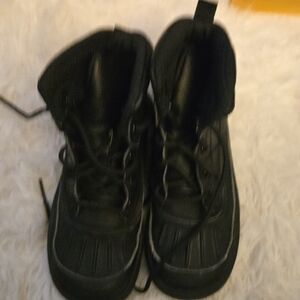 NIKE ACG Kids Black Winter Boots